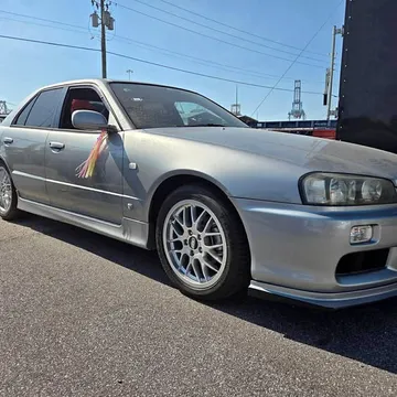 2000 Nissan Skyline