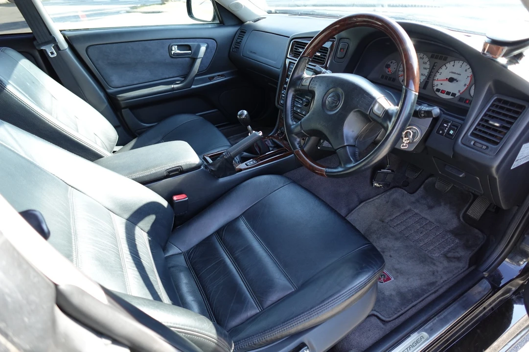2000 Nissan Stagea 1st Gen - Image 15 of 20