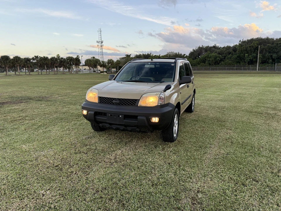 2000 Nissan - Image 3 of 31