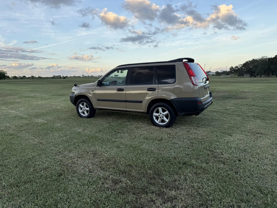 2000 Nissan - Image 20 of 31