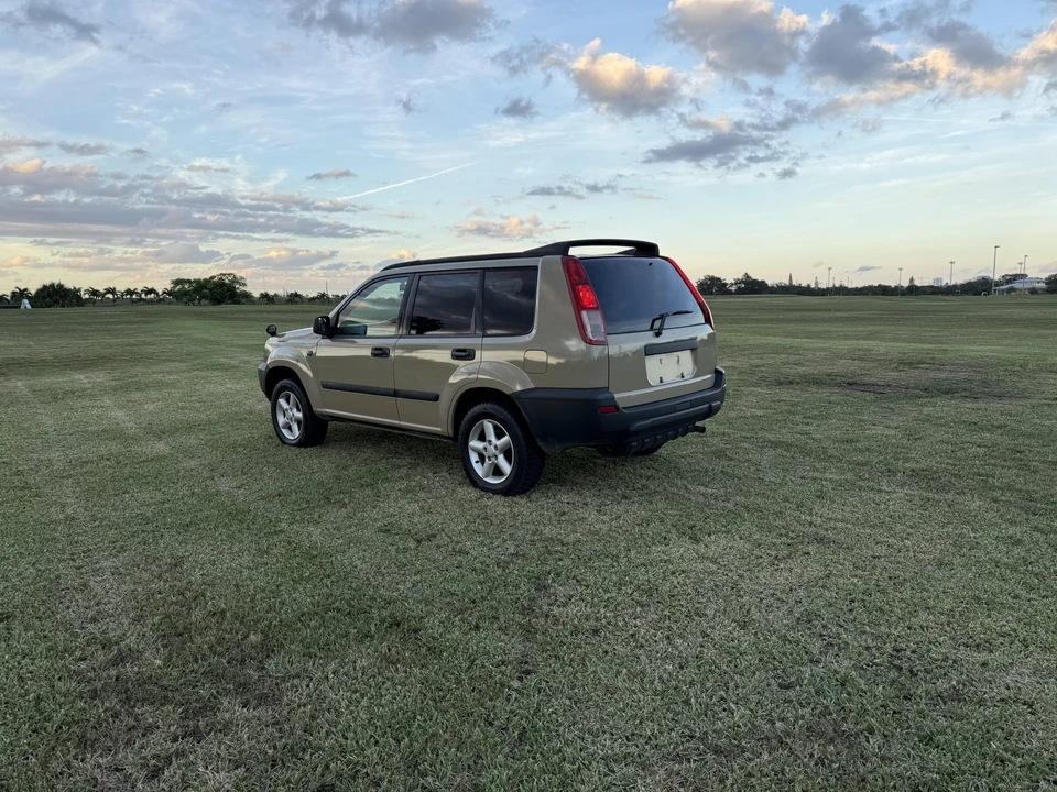 2000 Nissan - Image 23 of 31