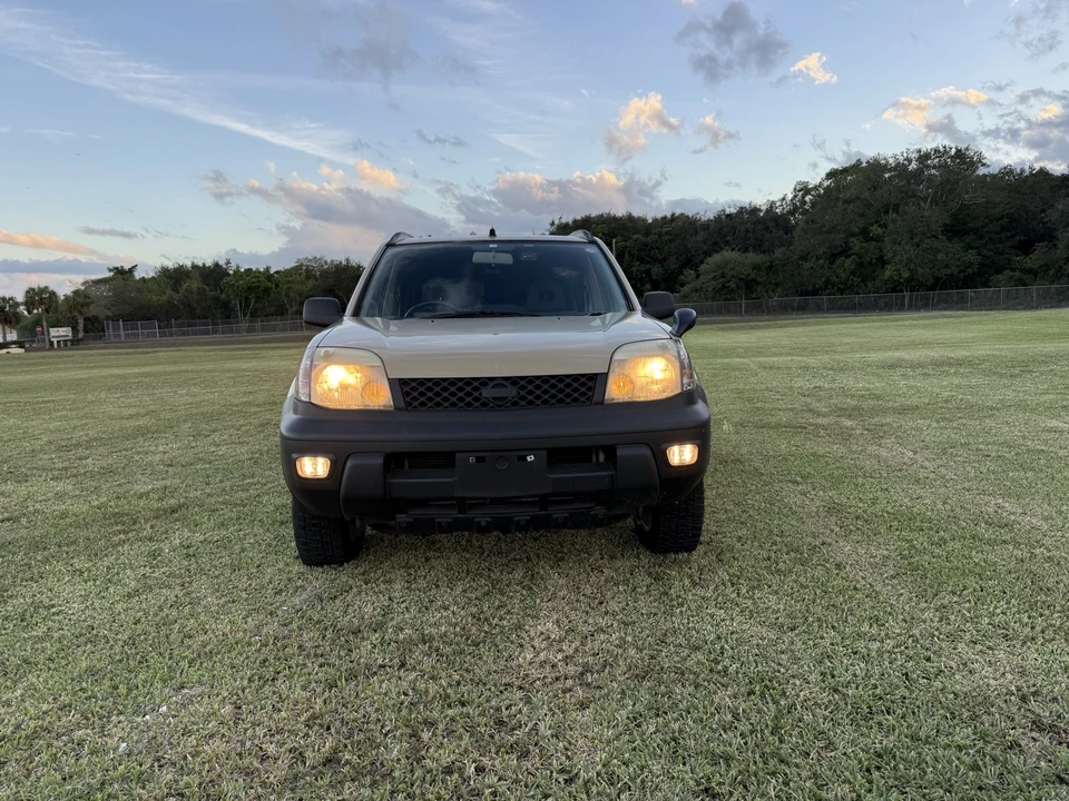 2000 Nissan - Image 6 of 21
