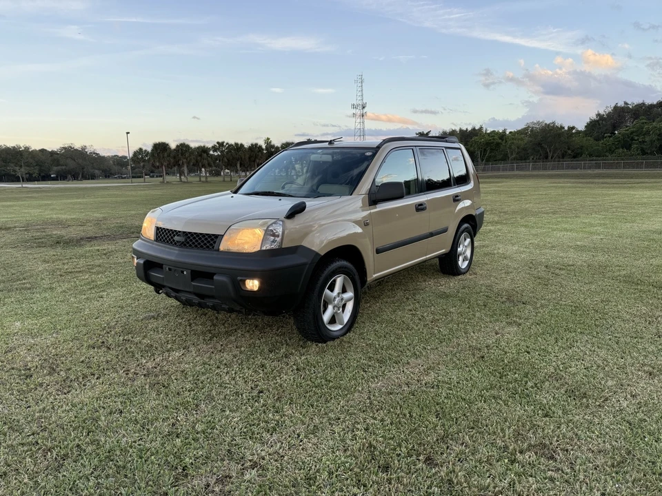 2000 Nissan - Image 2 of 21