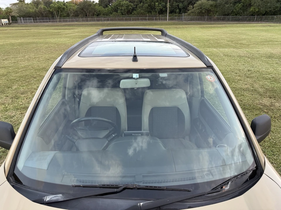2000 Nissan - Image 17 of 21
