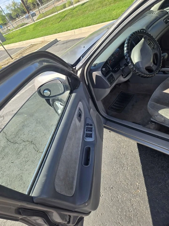 2000 Nissan Altima 2nd Gen - Image 10 of 11