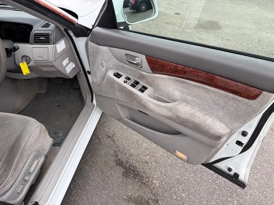 2000 Nissan Cedric 10th Gen - Image 10 of 20