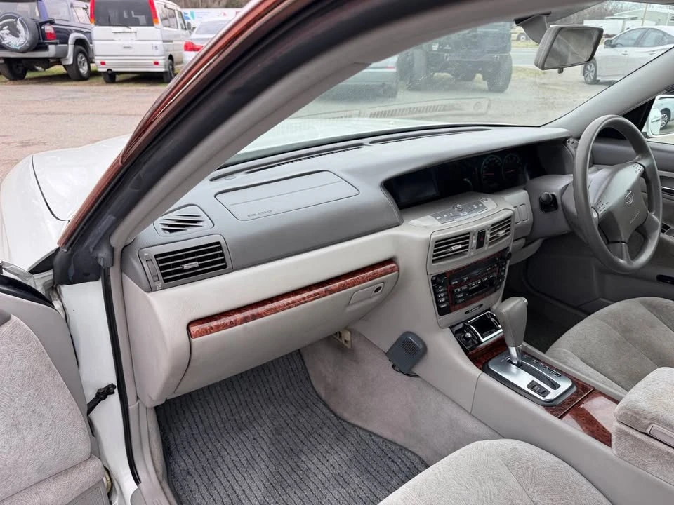 2000 Nissan Cedric 10th Gen - Image 12 of 20