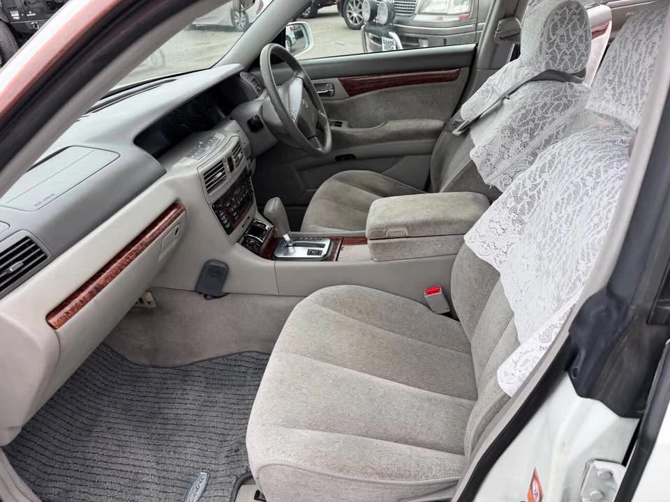 2000 Nissan Cedric 10th Gen - Image 9 of 20