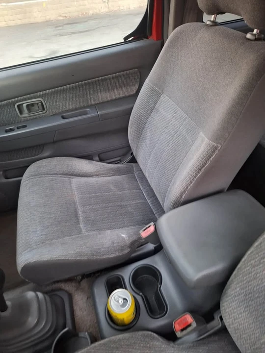 2000 Nissan Frontier 1st Gen - Image 8 of 8