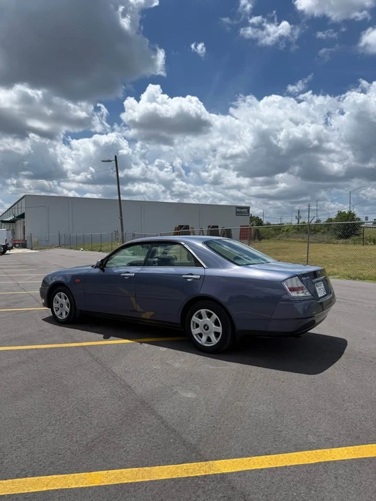 2000 Nissan Gloria 11th Gen - Image 8 of 14