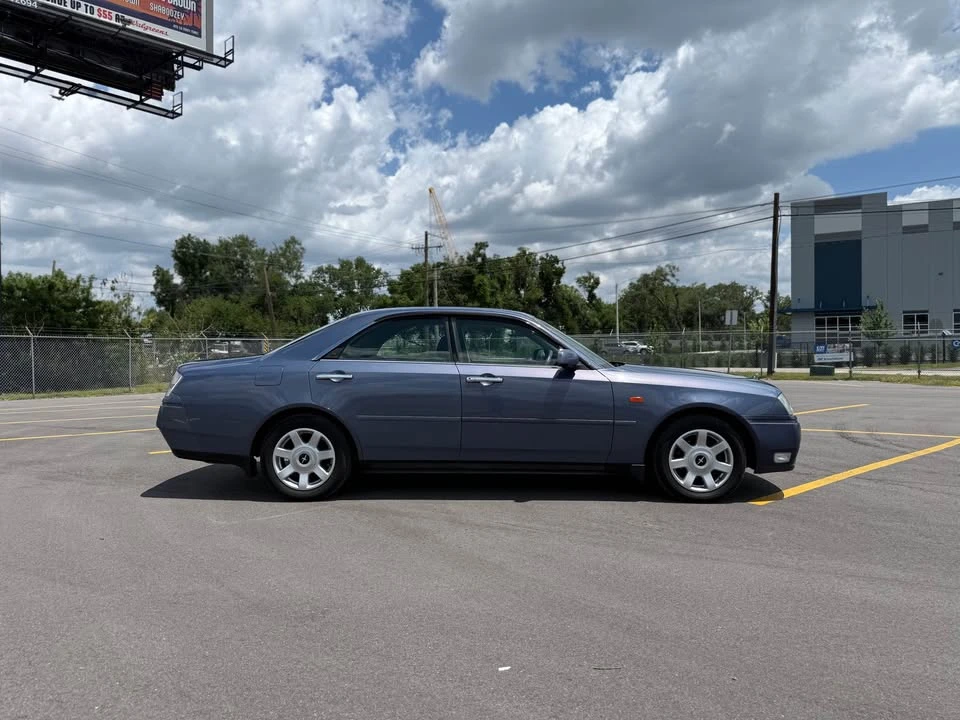 2000 Nissan Gloria 11th Gen - Image 7 of 14