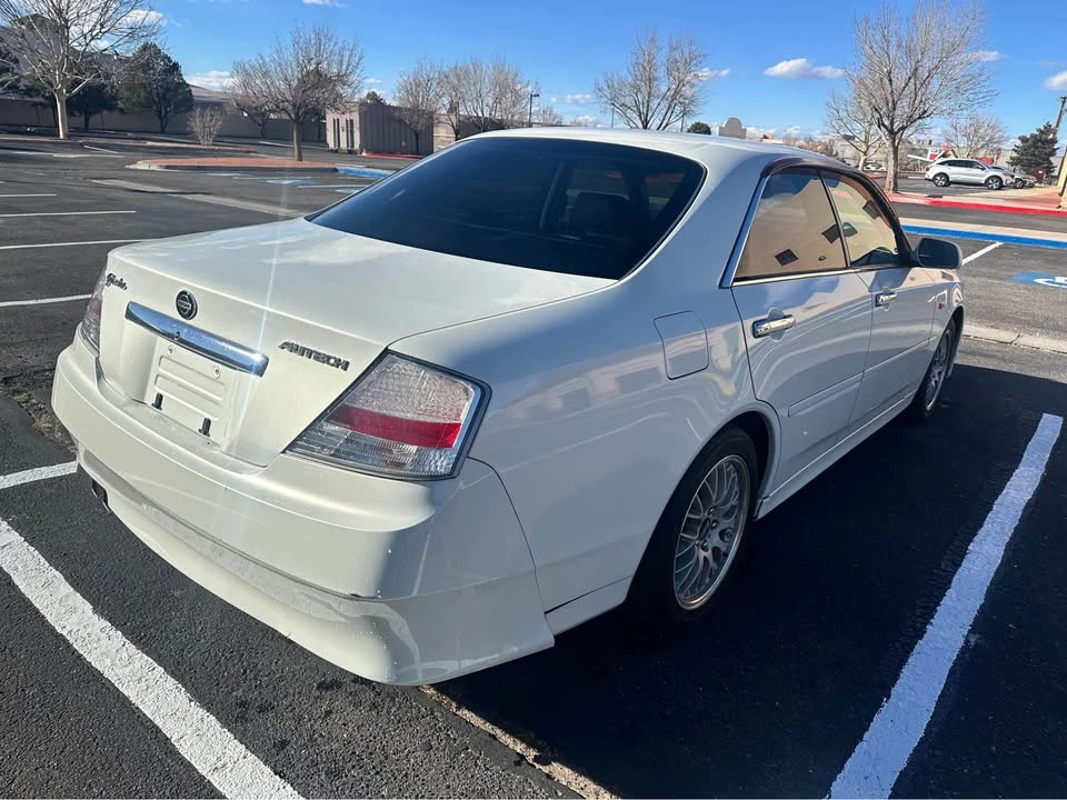 2000 Nissan Gloria 11th Gen - Image 7 of 14