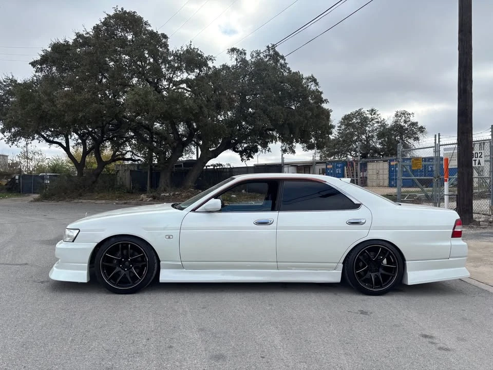2000 Nissan Laurel 8th Gen - Image 5 of 19