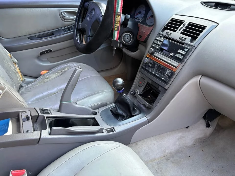 2000 Nissan Maxima 5th Gen - Image 8 of 9