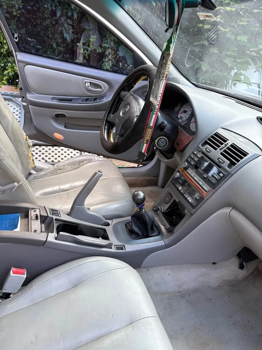 2000 Nissan Maxima 5th Gen - Image 3 of 9