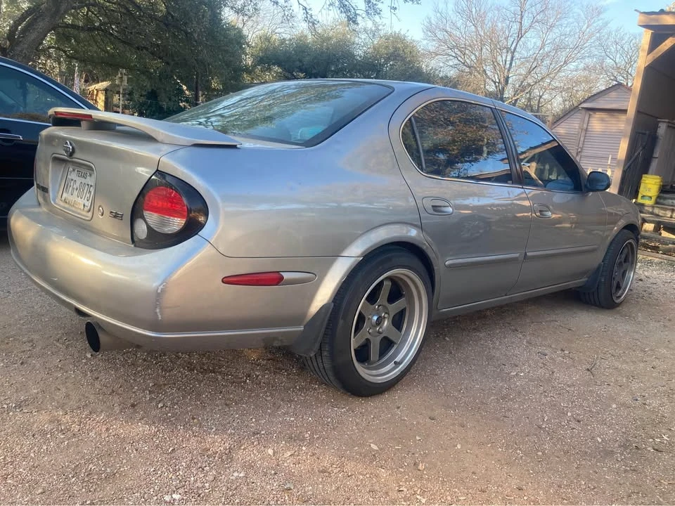 2000 Nissan Maxima 5th Gen - Image 7 of 17