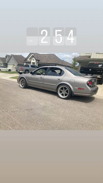 2000 Nissan Maxima 5th Gen - Image 2 of 17
