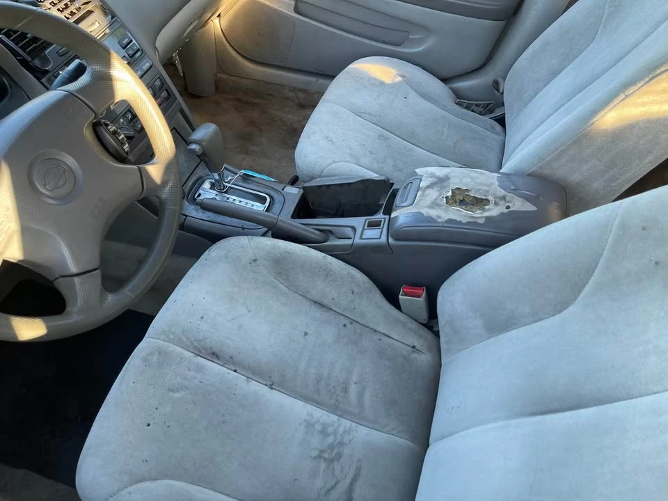2000 Nissan Maxima 5th Gen - Image 6 of 6