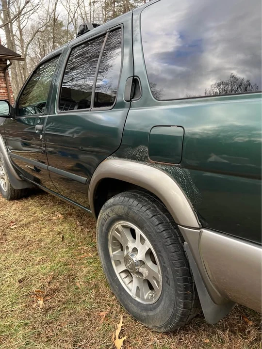2000 Nissan Pathfinder 2nd Gen - Image 13 of 19