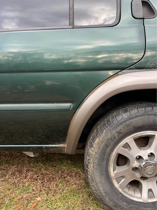 2000 Nissan Pathfinder 2nd Gen - Image 15 of 19