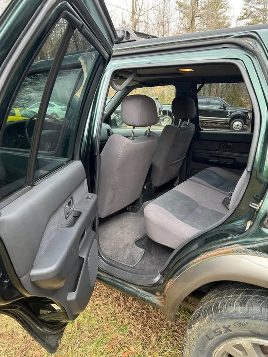2000 Nissan Pathfinder 2nd Gen - Image 16 of 19