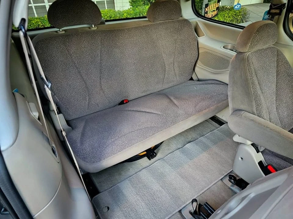 2000 Nissan Quest - Image 10 of 20