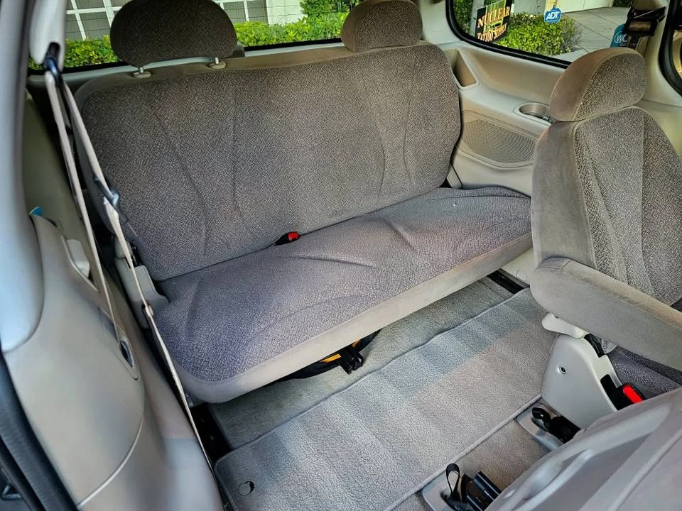 2000 Nissan Quest - Image 13 of 20