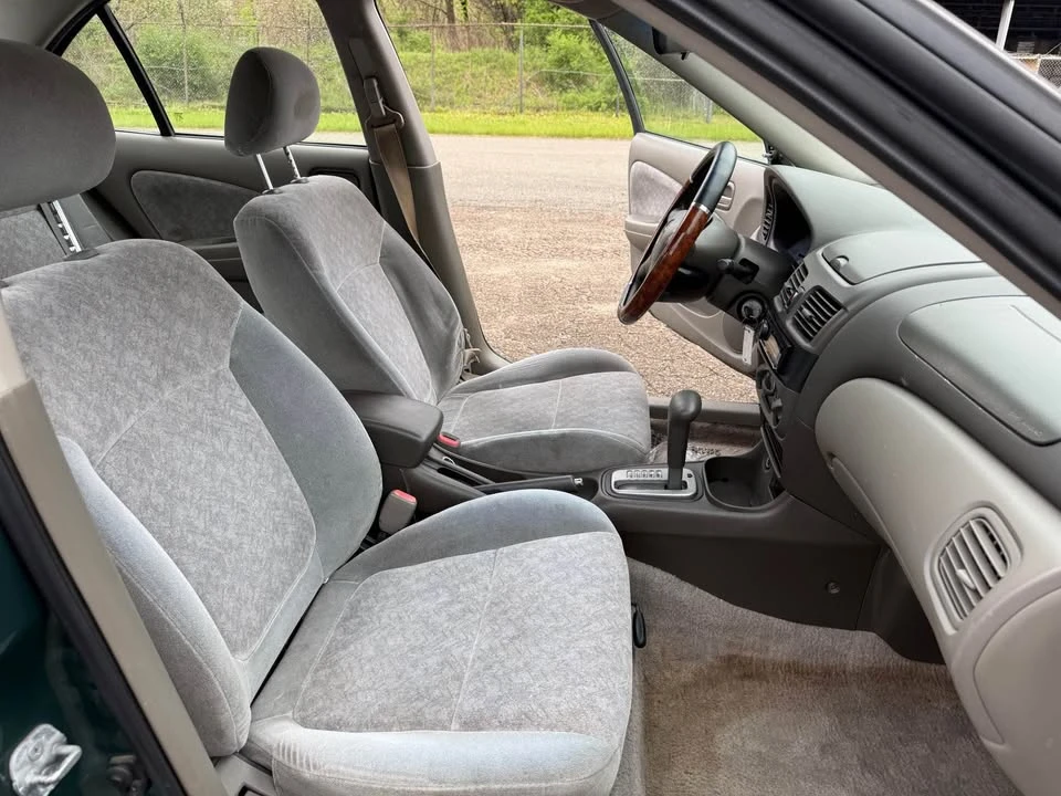 2000 Nissan Sentra 5th Gen - Image 13 of 17
