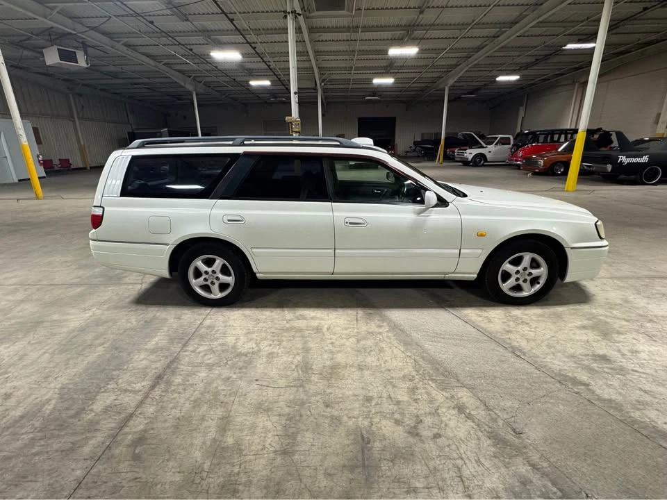 2000 Nissan Stagea 1st Gen - Image 2 of 17