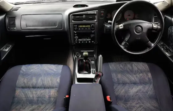 2000 Nissan Stagea 1st Gen - Image 2 of 7