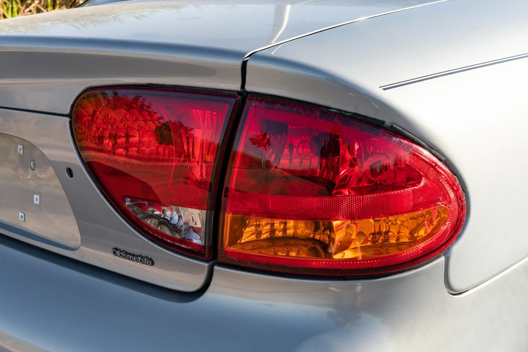 2000 Oldsmobile Alero - Image 20 of 31