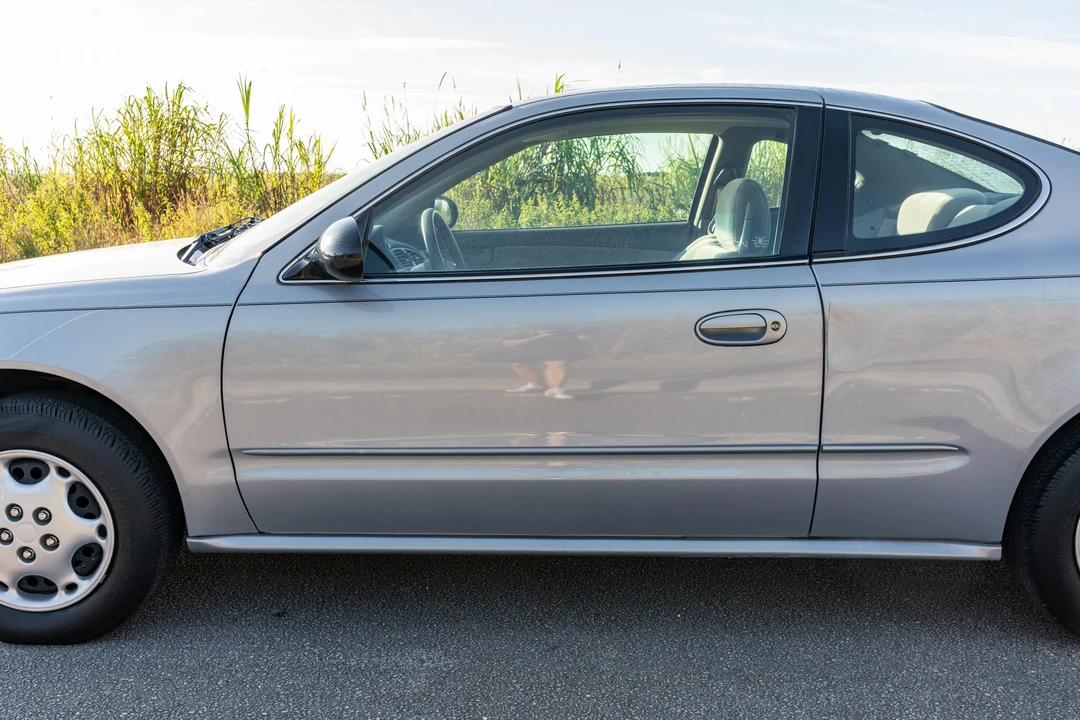 2000 Oldsmobile Alero - Image 16 of 31