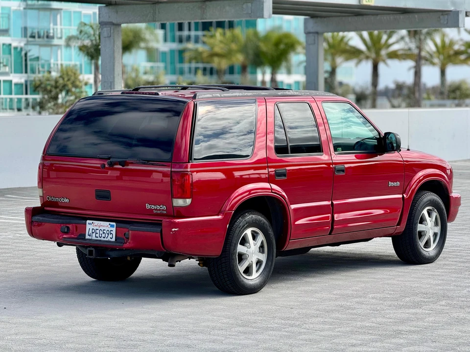 2000 Oldsmobile Bravada - Image 21 of 31