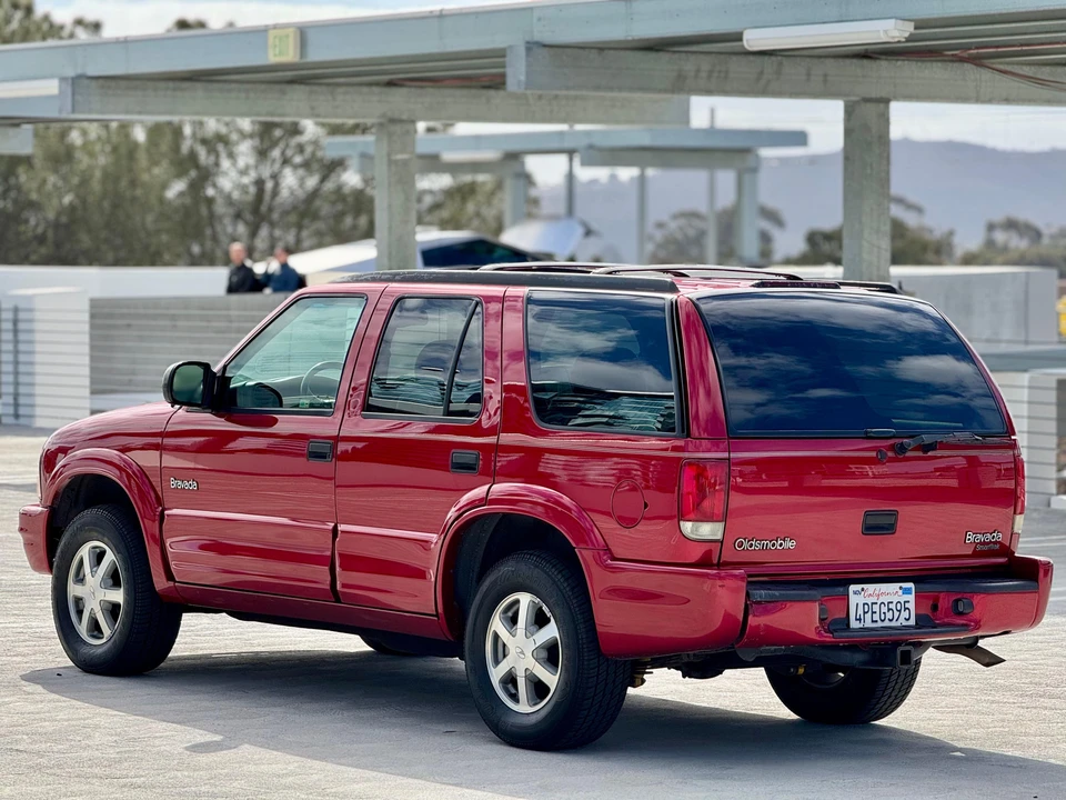 2000 Oldsmobile Bravada - Image 16 of 31
