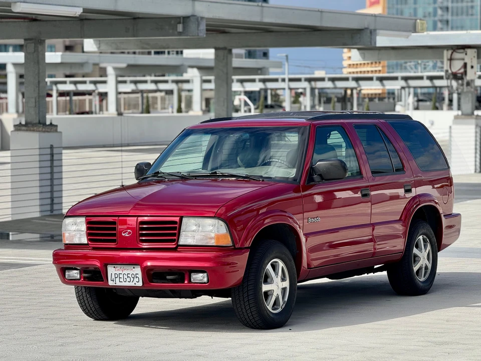 2000 Oldsmobile Bravada - Image 12 of 31