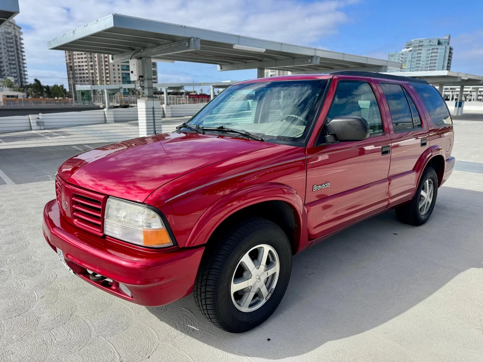 2000 Oldsmobile Bravada - Image 13 of 31