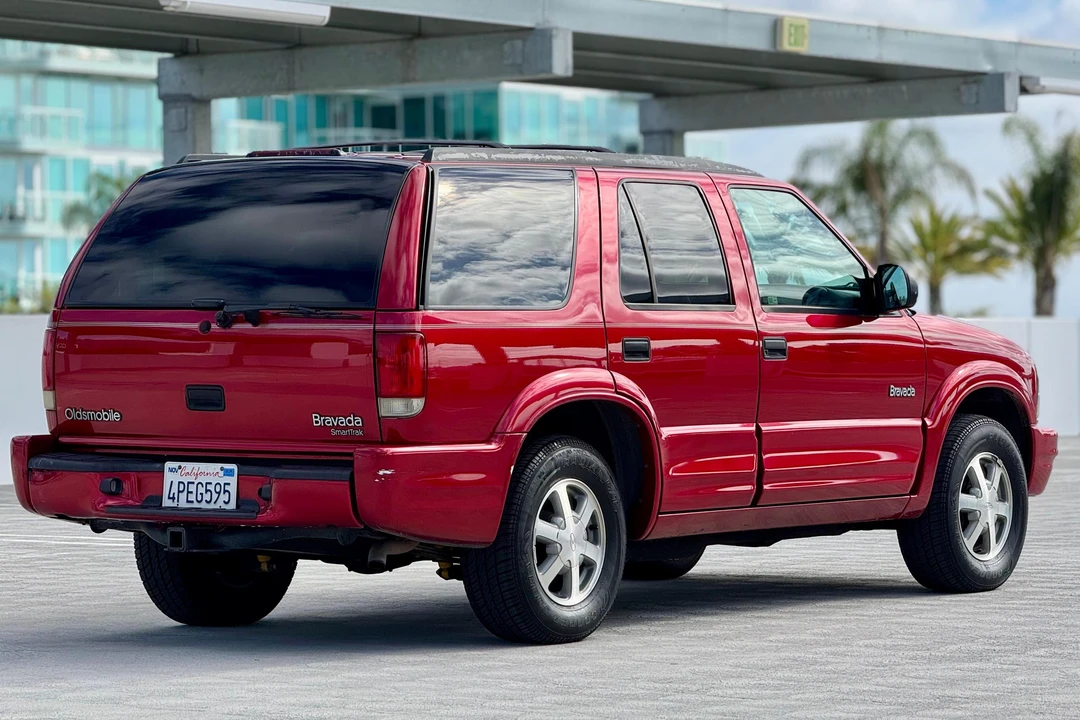2000 Oldsmobile Bravada - Image 4 of 31