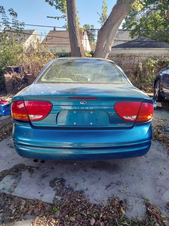 2000 Oldsmobile Alero - Image 2 of 3