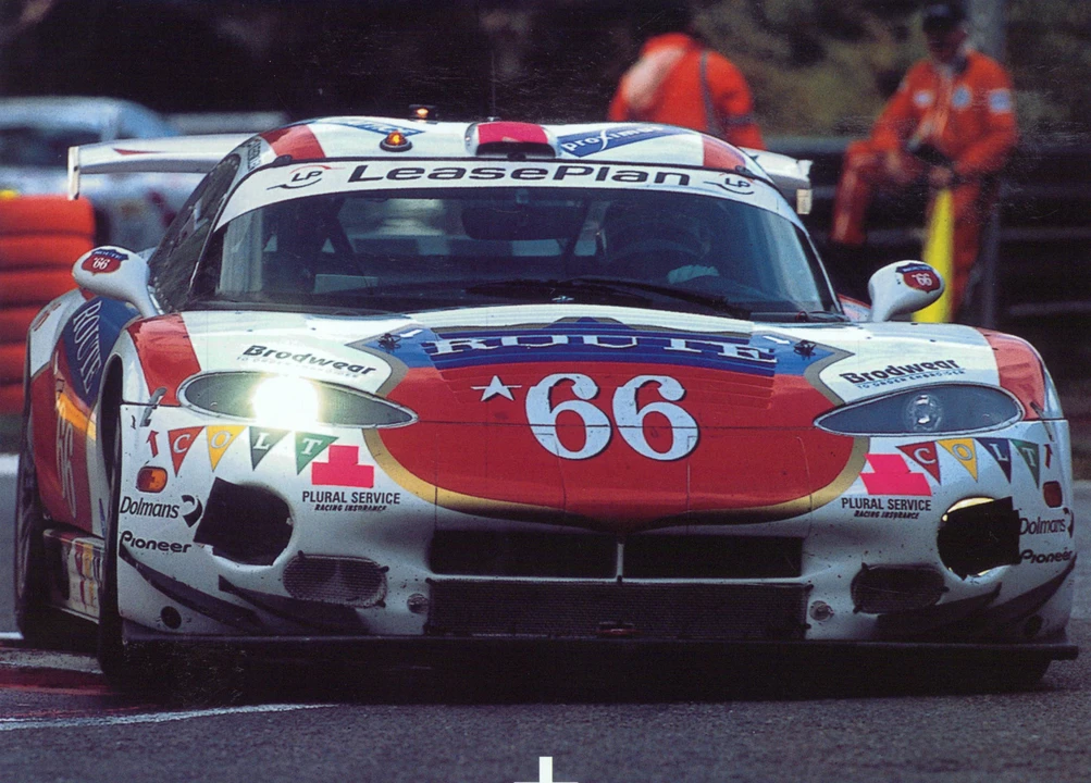 2000 Dodge Viper GTS 2nd Gen - Image 11 of 31