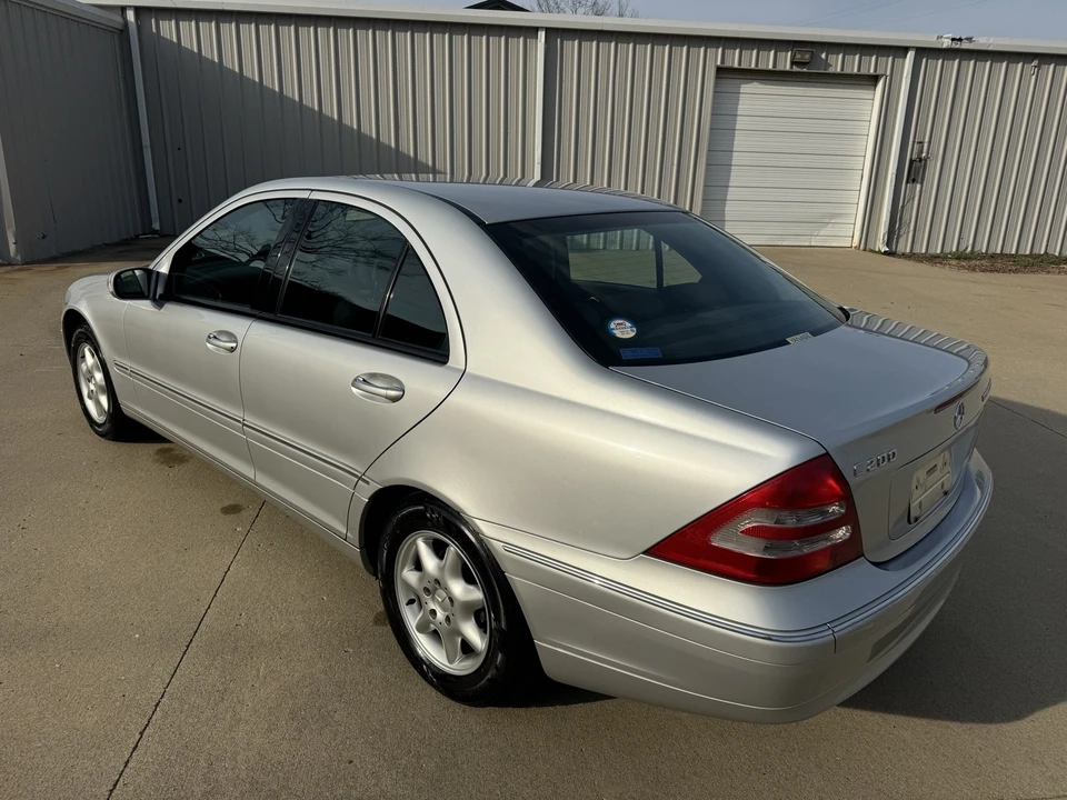 2000 Mercedes-Benz W202 C-Class - Image 9 of 21