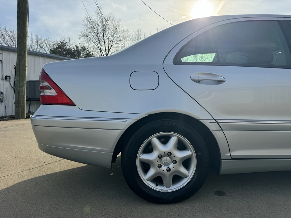2000 Mercedes-Benz W202 C-Class - Image 13 of 21
