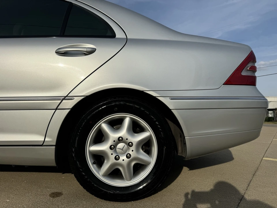 2000 Mercedes-Benz W202 C-Class - Image 16 of 21