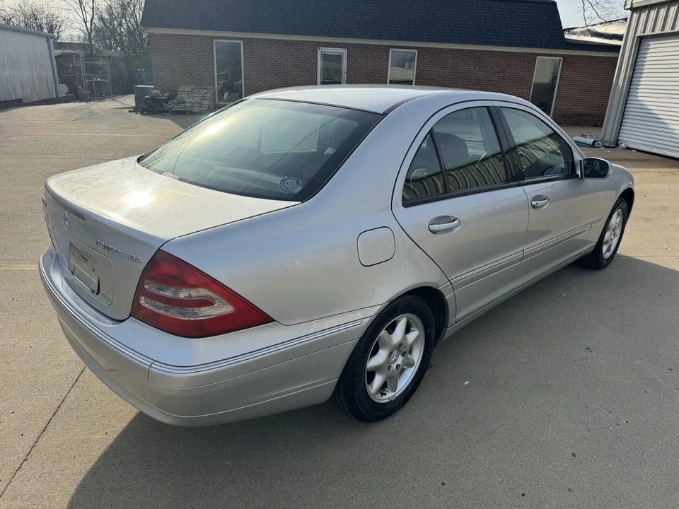 2000 Mercedes-Benz W202 C-Class - Image 10 of 21