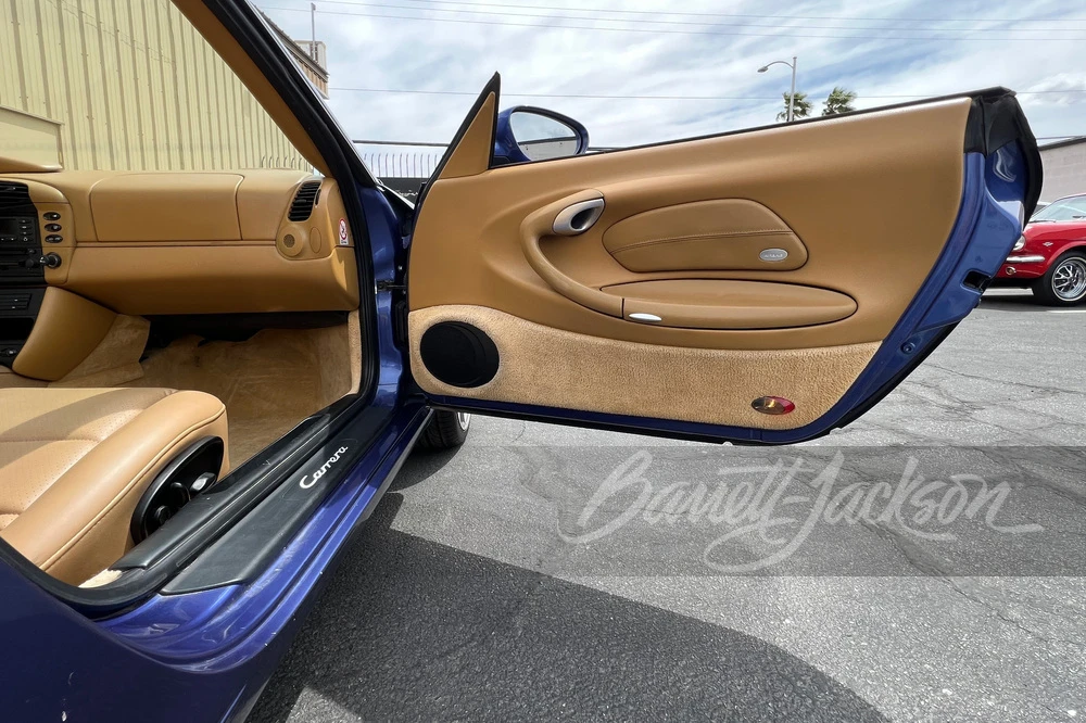 2000 Porsche 996 Carrera - Image 10 of 14