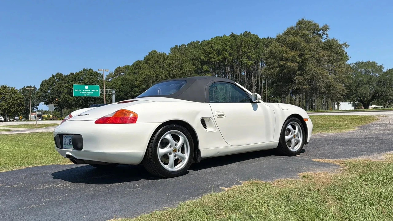 2000 Porsche 986 Boxster - Image 5 of 18