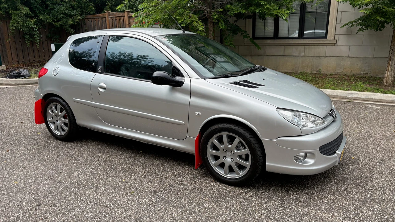 2000 Peugeot - Image 2 of 31