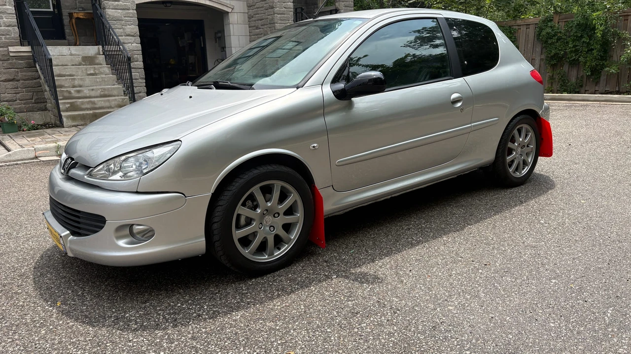 2000 Peugeot - Image 9 of 31