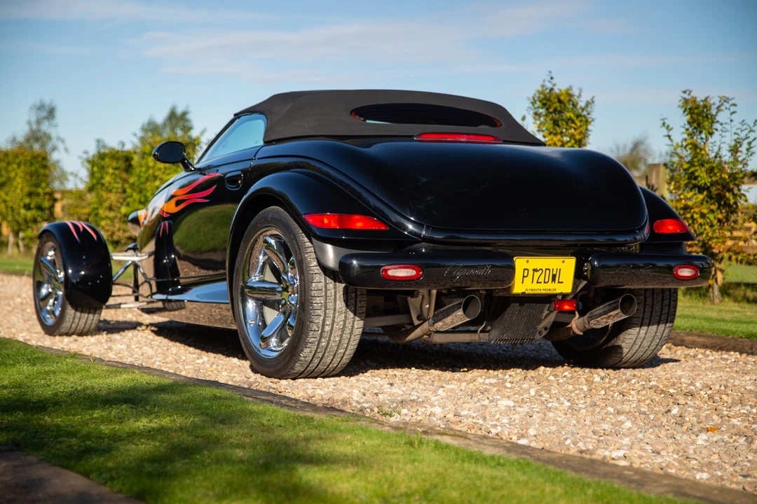 2000 Plymouth Prowler - Image 14 of 30