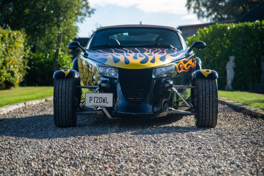 2000 Plymouth Prowler - Image 9 of 30