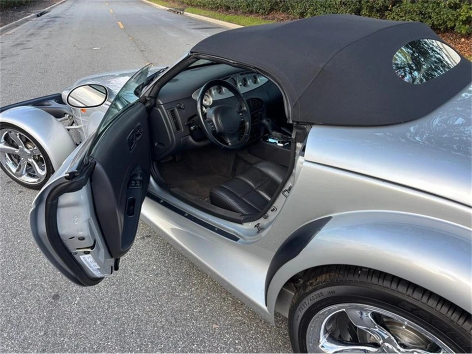2000 Plymouth Prowler - Image 11 of 31